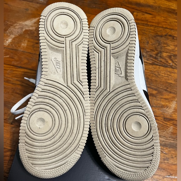 Nike Air Force 1 - Picture 5 of 5